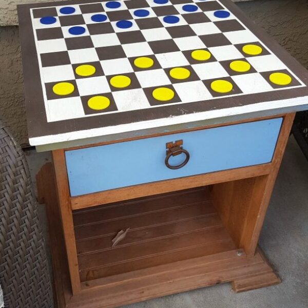Play Checkers or Chess Outside with this Easy DIY Chess Board!