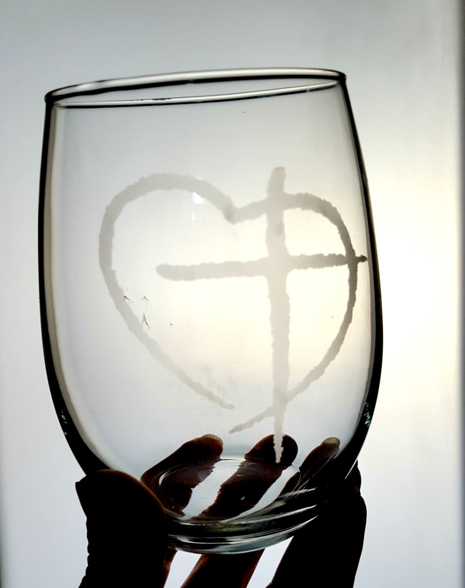 etched stemless wine glass