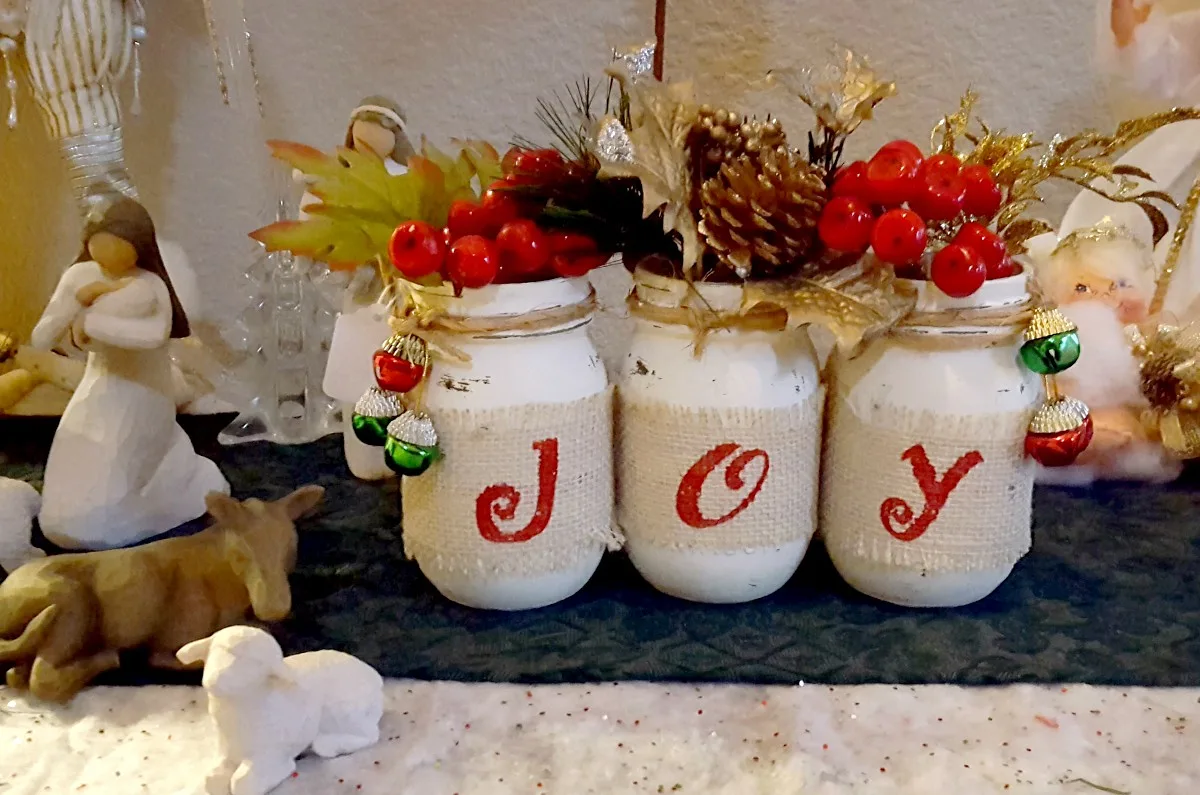 Joy decor with burlap and mason jars