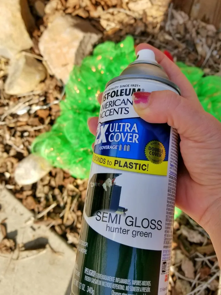 spray painting mesh ribbon