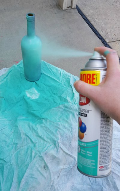 how to paint wine bottles with spray paint