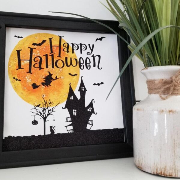 Halloween Decor Cricut Project with FREE SVG File!