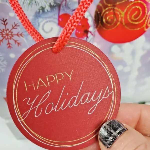 Cricut Gift Tags Plus a FREE Happy Holidays SVG File to Use!