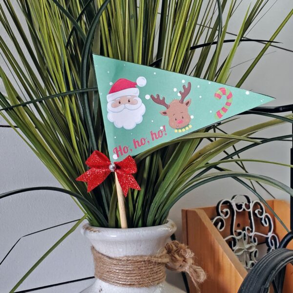 FREE Printable Christmas Decorations to Print at Home!