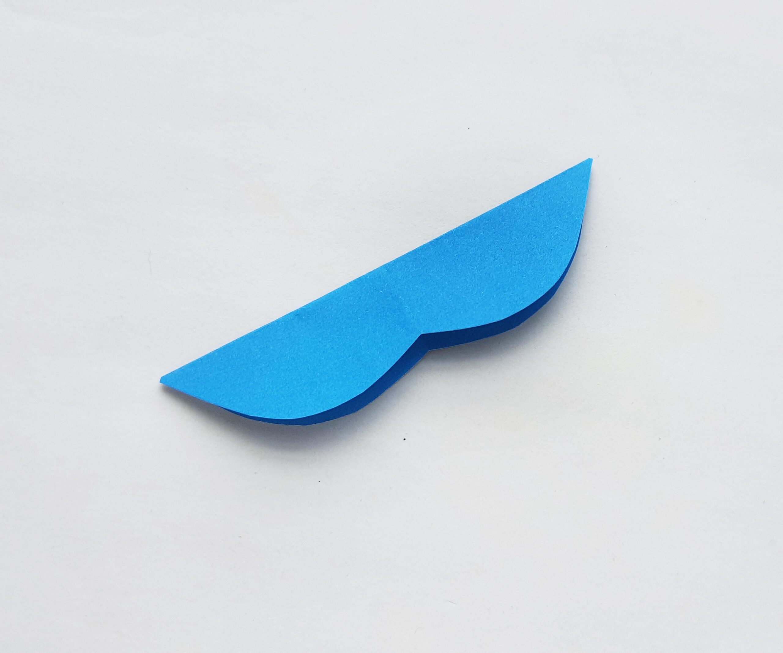 folding blue fish fin