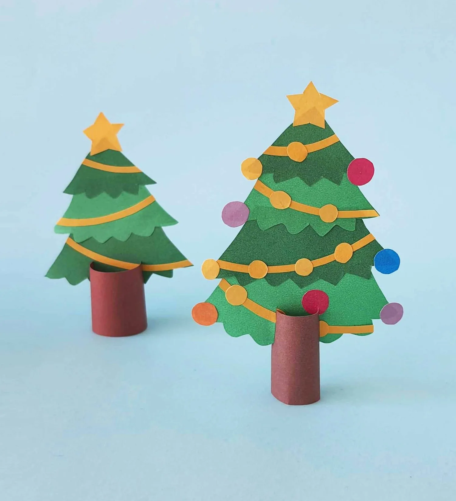 how to make paper christmas tree that stands up